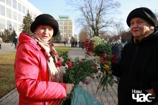 3/11 23335508_10214557356309099_1606015117_o_logo.jpg