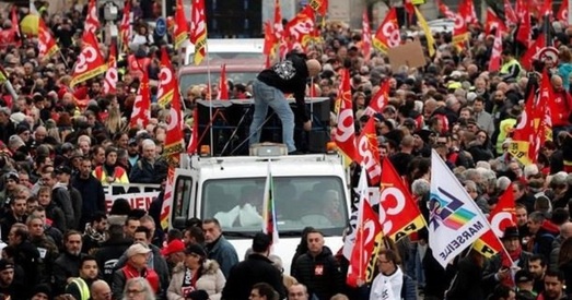 У Парыжы падчас пратэстаў затрымалі 90 чалавек