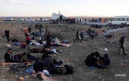 Мігранты збіраюцца на мяжы Турцыі і Грэцыі Мігранты збіраюцца на мяжы Турцыі і Грэцыі