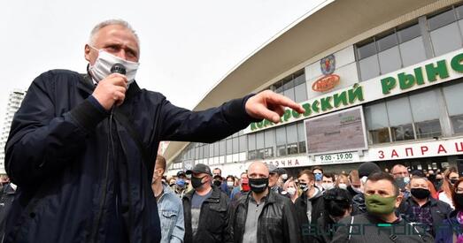 Статкевіча пакідаюць за кратамі, ён праходзіць па крымінальнай справе