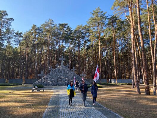 3/5 252258916_1053558342139941_5671596368569758275_n.jpg