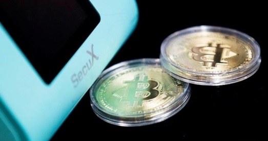 Bitcoin працягвае імкліва расці