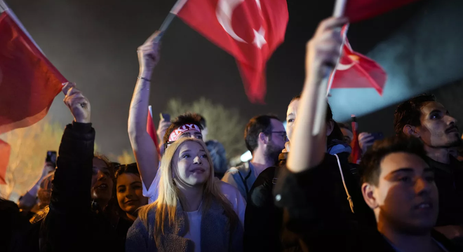 Удар для Эрдагана. Нечаканыя вынікі выбараў у Турцыі-2024 Дзень перамогі дэмакратыі