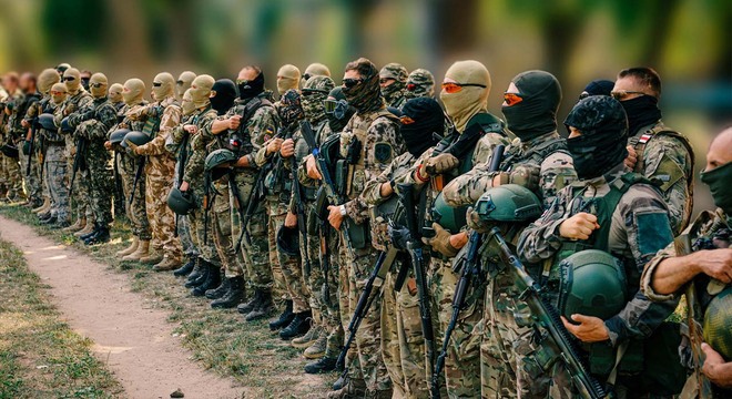 Полк Каліноўскага: два гады ад стварэння «Структура з каласальным баявым досведам». Палку Каліноўскага споўнілася два гады