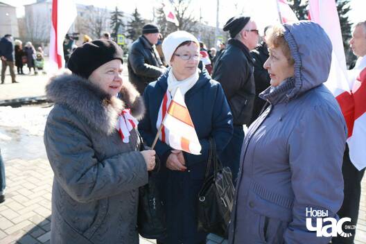 18/19 29527223_10215776016414840_1345685063_o_logo.jpg