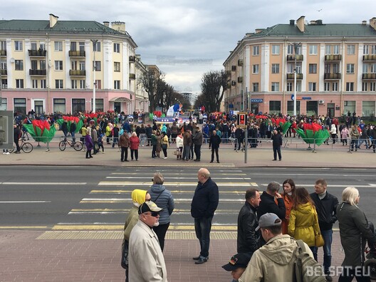 Людзі на вуліцах Брэста Людзі на вуліцах Брэста