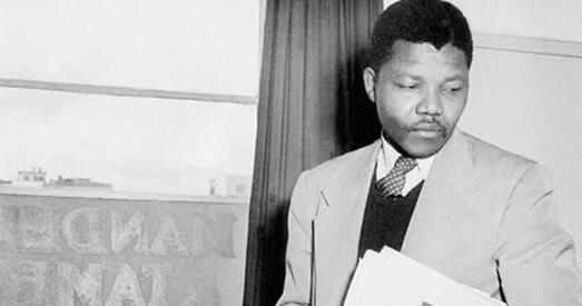 Нэльсан Мандэла быў і камуністам, і тэрарыстам і лаўрэатам нобэлеўскай прэміі