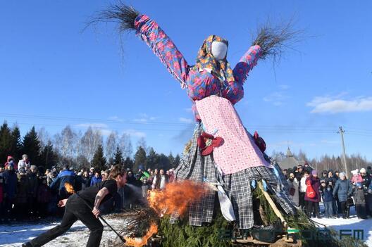 6/10 2march_maslenitsa14.jpg