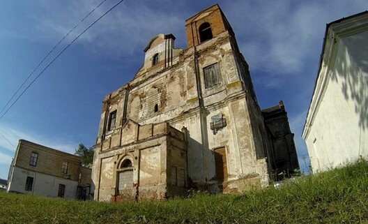 305_church.jpg 305_church.jpg