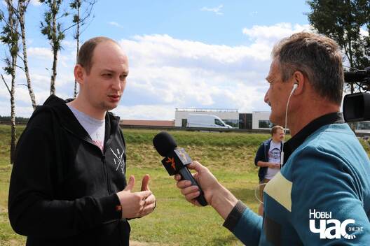 25/25 34464253_1732126793523771_3765316546147123200_n_logo.jpg