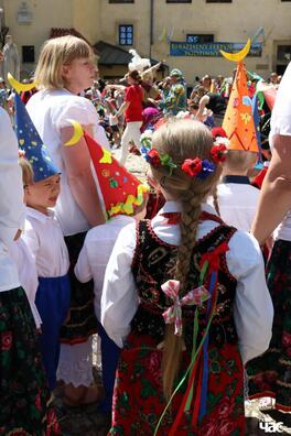 11/35 34701194_1734362656633518_1264077903927181312_n_logo_1_logo.jpg