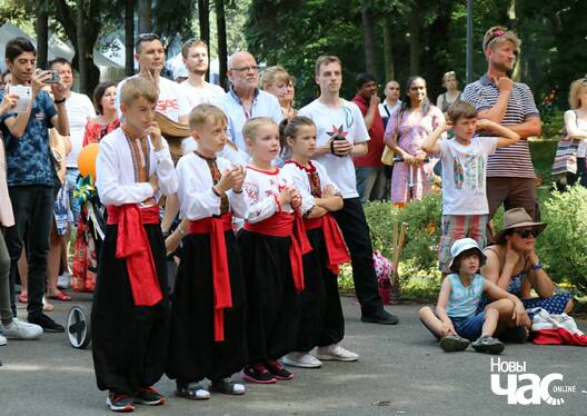 34/59 34817709_1736536933082757_4950552495630843904_n_logo.jpg