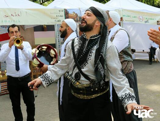 44/59 34984524_1736538169749300_4707111077823905792_n_logo.jpg