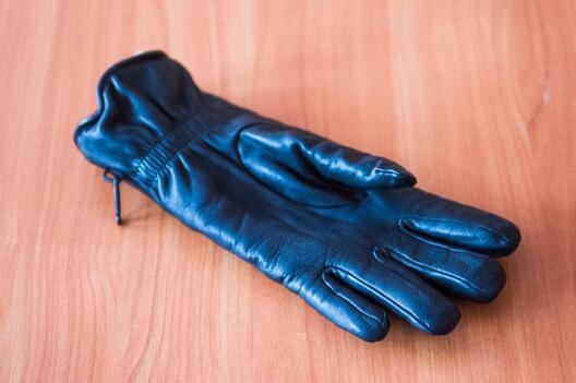 Такой пальчаткай трэба браць кажана Такой пальчаткай трэба браць кажана