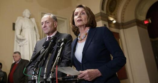 Дэмакраты заклікалі Трампа дамагчыся экстрадыцыі ў ЗША 13 расіян