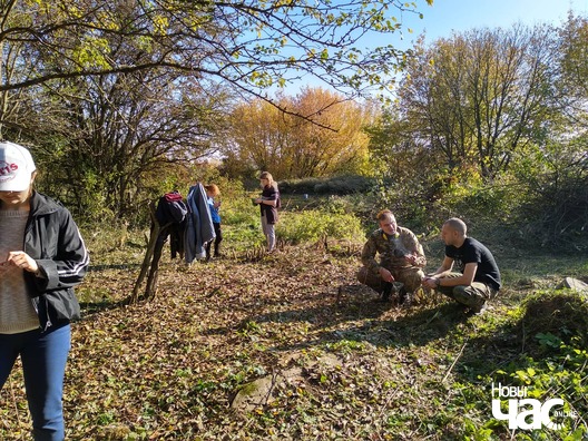 1/4 44042023_248781289080045_5539004805214633984_n_logo.jpg