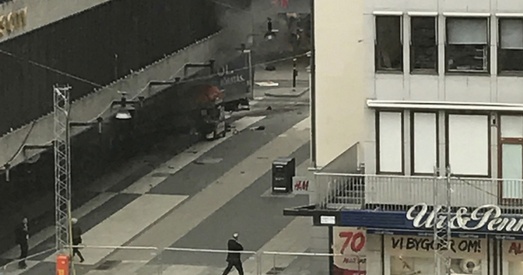 Грузавік заехаў у натоўп у Стакгольме — ёсць ахвяры