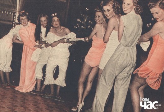 Дзяўчыны ў бялізне, Варшава 1930 гады Дзяўчыны ў бялізне, Варшава 1930 гады