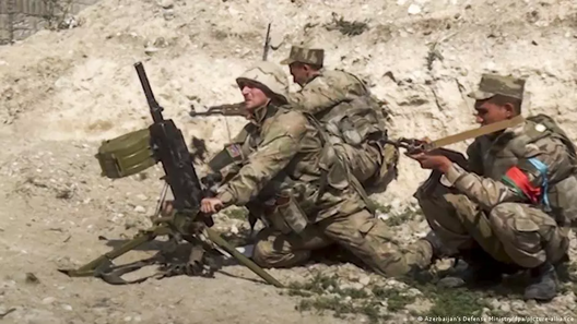 Азербайджанскія вайскоўцы ў Нагорным Карабаху. Архіўнае фота «Deutsche Welle» Азербайджанскія вайскоўцы ў Нагорным Карабаху. Архіўнае фота «Deutsche Welle»