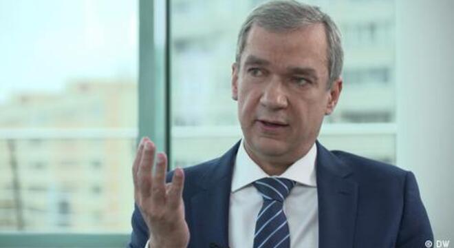 Павел Латушка пра ордэр на арышт Лукашэнкі Латушка: Спецслужбы разыгралі спектакль — узламалі мой дом, хаця маглі ўзяць ключы