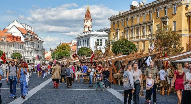 Літва працягне выдаваць візы Франак Вячорка: Літва працягне выдаваць візы, для беларусаў нічога не зменіцца