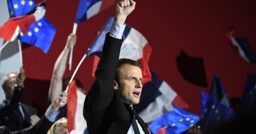 Макрон штурмуе парламент