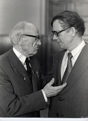 З Петрусём Броўкам. 1976 г. Фота В. Васільева З Петрусём Броўкам. 1976 г. Фота В. Васільева