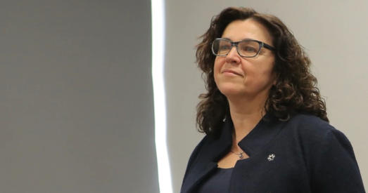 «Маму пераводзілі ў цесную камеру, каб навяла там парадак». Як жыве ў турме медыяменеджарка Юлія Слуцкая