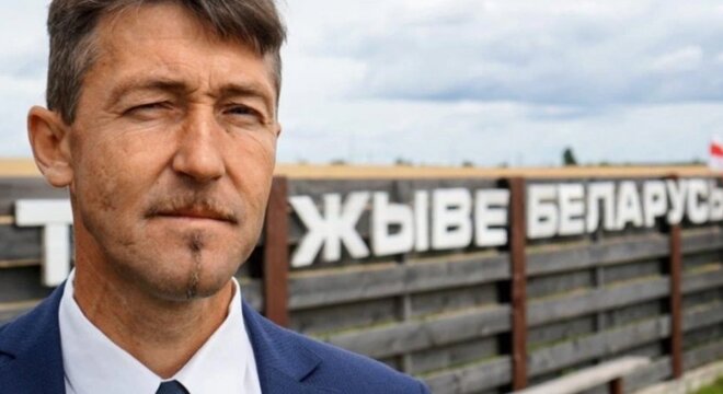 «Забінтаваная галава ад макаўкі да носа». Цела памерлага за кратамі Вітольда Ашурка аддалі сваякам «Забінтаваная галава ад макаўкі да носа». Цела памерлага за кратамі Вітольда Ашурка аддалі сваякам