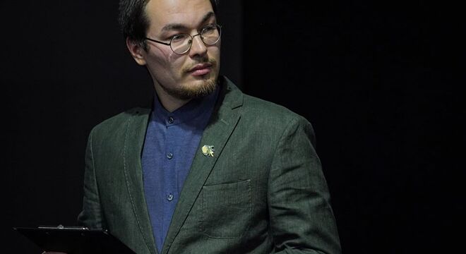 Вядомага экскурсавода звольнілі з музея за верш пра Лукашэнку Вядомага экскурсавода звольнілі з музея за верш пра Лукашэнку
