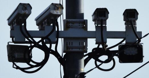 У Маскве сістэма распазнання твараў будзе вылічаць маршруты злачынцаў — але юрысты непакояцца з іншай нагоды