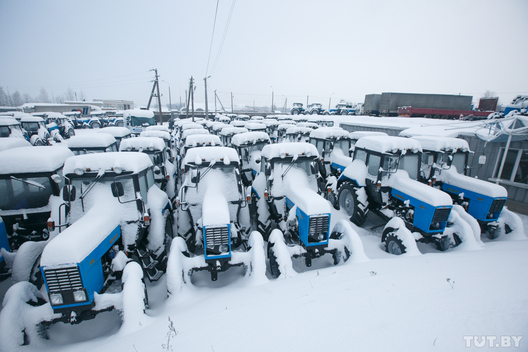 7_traktory_15012016_zam_tutby_phsl.jpg 7_traktory_15012016_zam_tutby_phsl.jpg