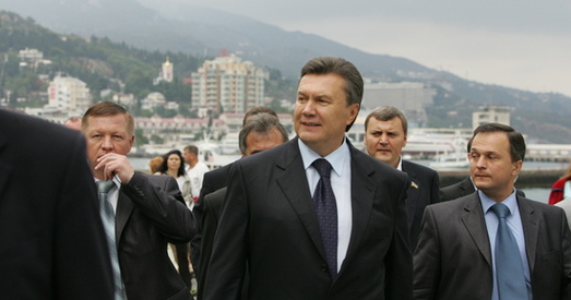 Януковіч адказаў на пытанне, ці хацеў бы ён, каб Крым вярнуўся ў склад Украіны