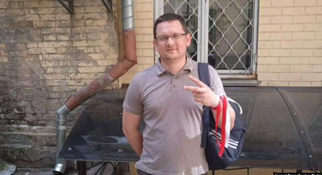 «Калі збіралі подпісы ў судзе ў падтрымку Лукашэнкі, я адмовіўся, дый многія». Аповед былога суддзі «Калі збіралі подпісы ў судзе ў падтрымку Лукашэнкі, я адмовіўся, дый многія». Аповед былога суддзі