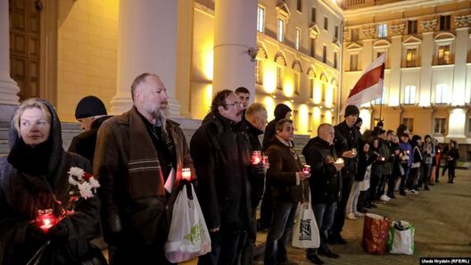 Алена Талстая падчас акцыі «Ланцуг памяці», 29 кастрычніка 2019 Алена Талстая падчас акцыі «Ланцуг памяці», 29 кастрычніка 2019