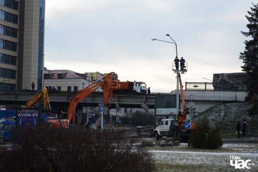 8_125_logo_1_1.jpg 8_125_logo_1_1.jpg