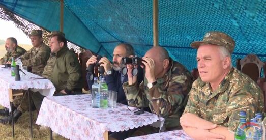 Азербайджан пагражае збіваць армянскія самалёты над Карабахам