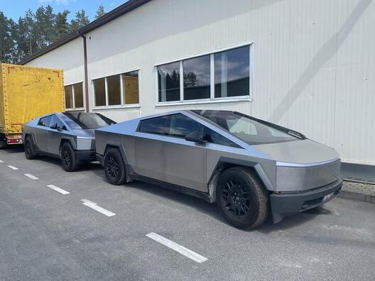 Затрыманыя на мяжы ў пачатку траўня два электракара Tesla Cybertruck. Фота: літоўская мытня Затрыманыя на мяжы ў пачатку траўня два электракара Tesla Cybertruck. Фота: літоўская мытня