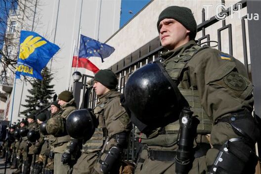 2/5 9c7bc8b2410f9707d21191003790c767.jpeg