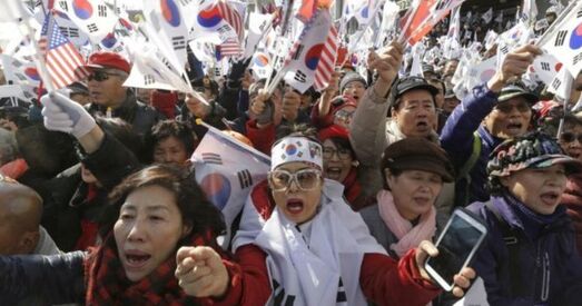 Сеул: двое загінулых падчас пратэстаў супраць імпічменту прэзідэнта