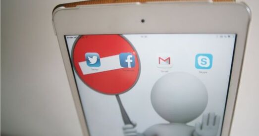 У Расіі заблакавалі месэнджары BlackBerry, Imo і Line