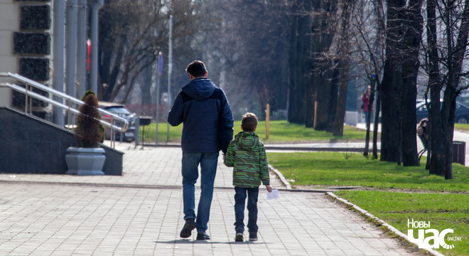 Новы законапраект пакарання бацькоў, чые дзеці здзейснілі злачынства Генпракуратура плануе караць бацькоў за ўчынкі іх дзяцей. Што гэта значыць?