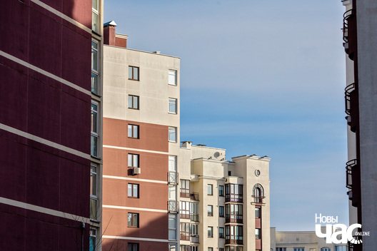 3/23 _belarus_minsk_paudnjovy_zahad_osen_fota_dzmitryeu_dzmitry_novy_czas__19__logo.jpg