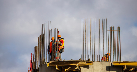 700 долараў сярэдняга заробку на сусветным рынку працы не каціруюцца