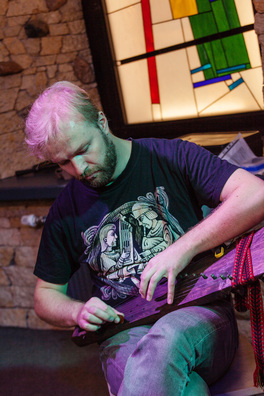 9/30 _mg_8380_logo.jpg