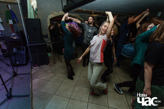 6/30 _mg_8421_logo.jpg