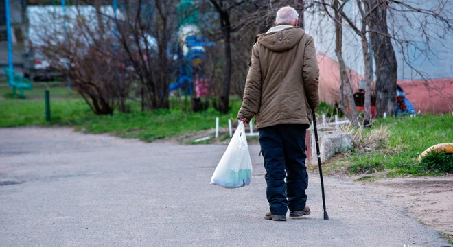 Пенсіі ў Беларусі зноў зменшыліся Сумная статыстыка. Пенсіянеры ў Беларусі працягваюць бяднець