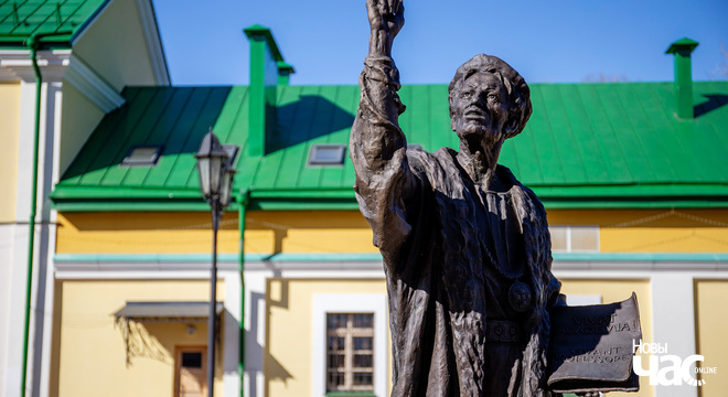 Гісторык Аляксандр Пашкевіч — пра будучы статус беларускай мовы «Каб беларуская блыталася пад нагамі і абслугоўвала малазначныя сферы». Пашкевіч — пра дзяржаўныя мовы і Балкунца