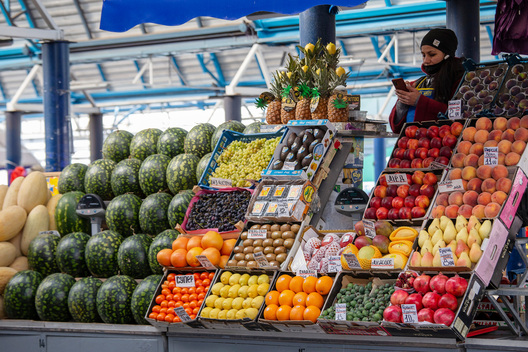 Імпартная садавіна на Камароўскім рынку. Фота Дзмітрыя Дзмітрыева Імпартная садавіна на Камароўскім рынку. Фота Дзмітрыя Дзмітрыева