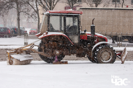 1/11 _sneh___zaviruha___snehapad___nadvor_e__fota_dzmitryeu_dzmitryj_novy_czas__1__logo.jpg